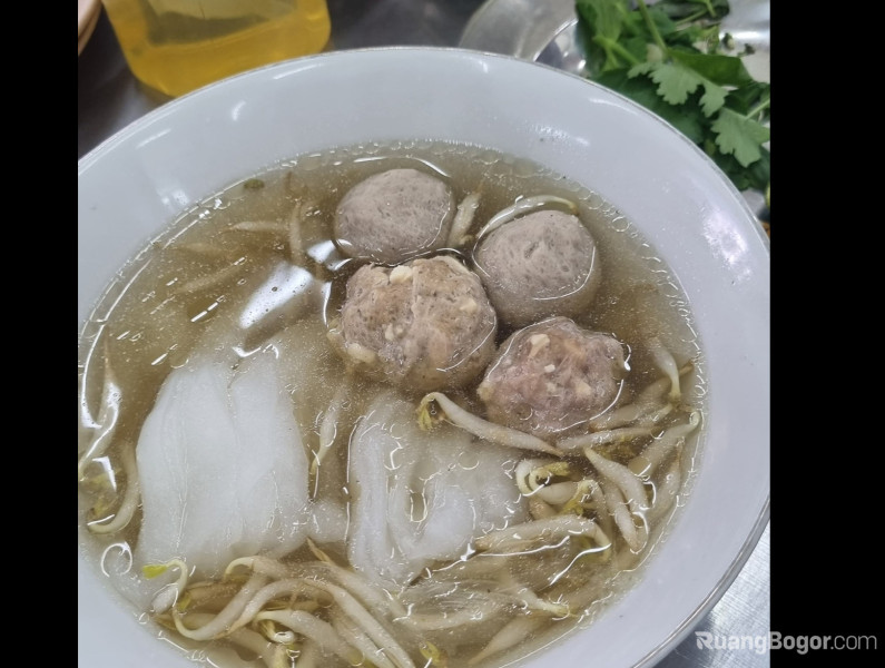 Bakso Bintang Asia, Hadirkan Mie Mirip Pho Vietnam di Pasar Cihapit Bandung