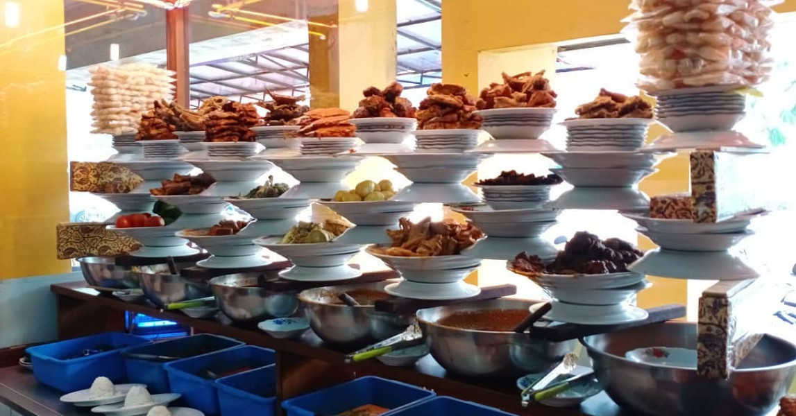 5 Rumah Makan Padang Enak di Tangerang dengan Menu Terlengkap, Cobain Yuk!