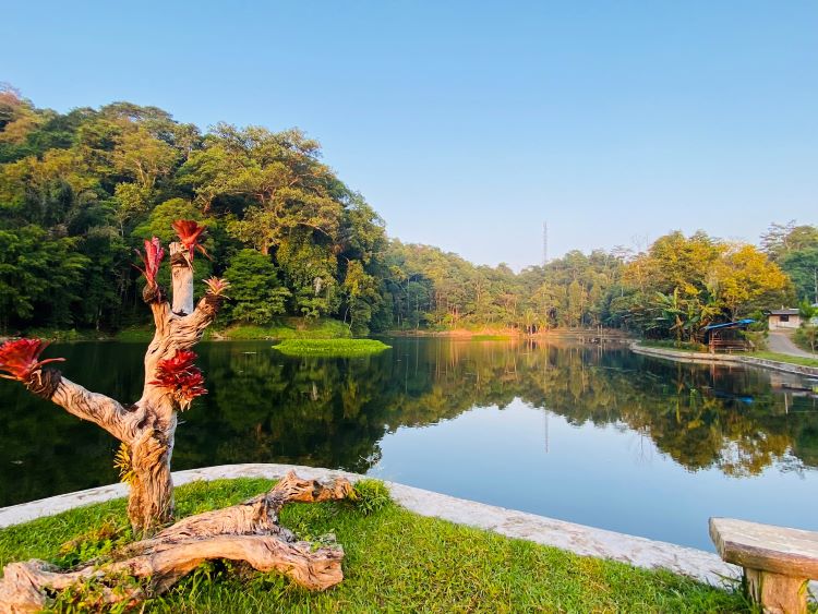 Tempat Camping Seru di Majalengka, Situ Cikuda Permata Tersembunyi dengan Pesona Alam dan Sejarah yang Unik