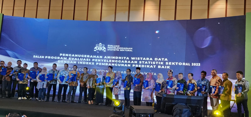 Selamat!! Pemkot Bogor Sabet Anugerah Anindhita Wistara Data Kategori Baik