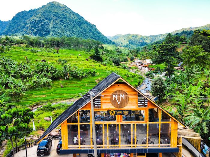 Villa Murah di Bogor Viewnya Juara Banget, Nginap di Sini Bikin Betah Semua Keluarga