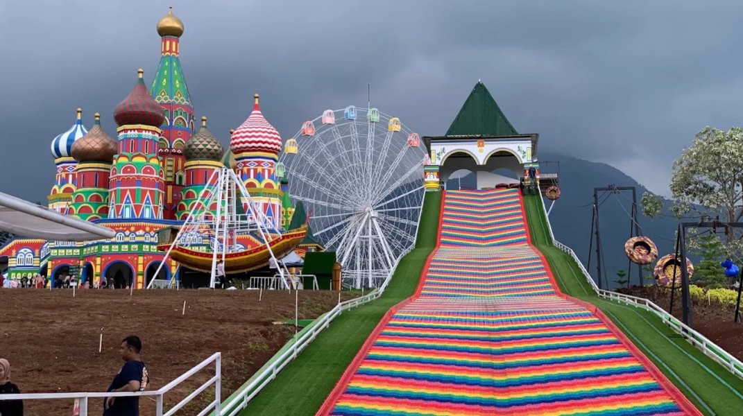 Liburan Hemat Low Budget Tapi Tetap Seru di Jans Park Bandung, Bisa Main Otoped, Trampolin, Mini Golf hingga Rainbow slide