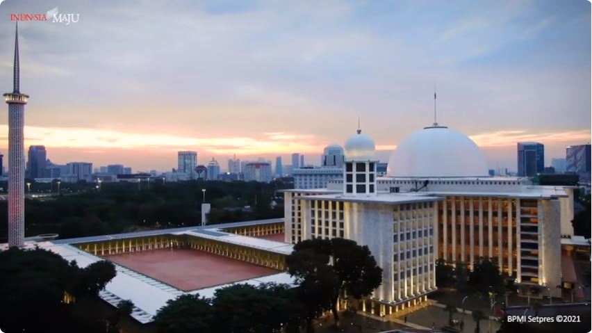 5 Wisata Religi Terkenal di Jakarta, Ada Masjid Terbesar di Asia Tenggara hingga Replika Blue Mosque Turki