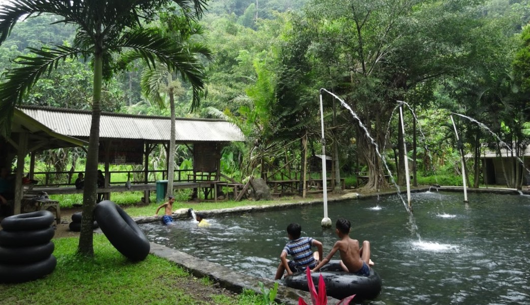 Wisata Air Ini Lagi Viral Banget Cocok untuk Melepas Stress dan Lelah, Pemandangannya Hamparan Sawah Nan Luas