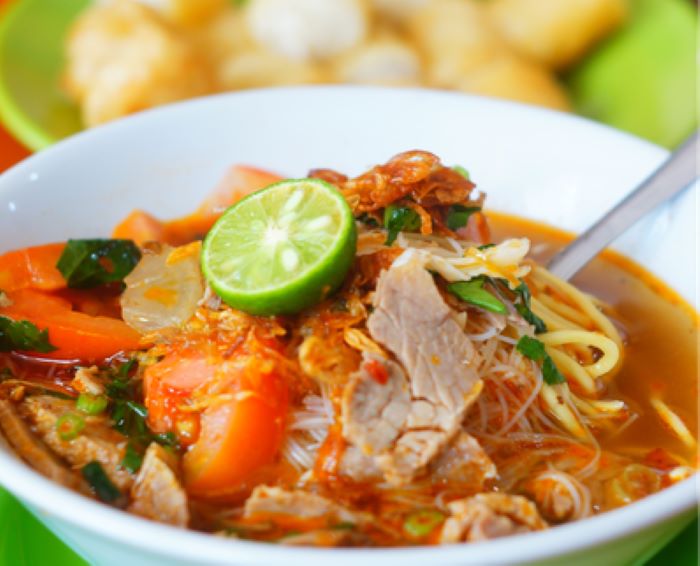 Soto Mie Paling Enak di Bogor Cuma 10 Ribu Sudah Pakai Daging, Makan Sampai Nggak Lapar Lagi!