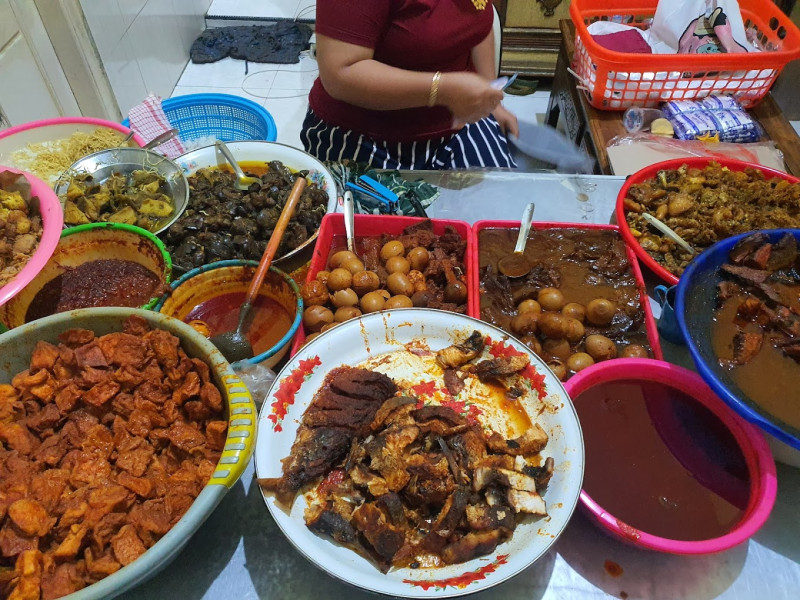 Tempat Makan Siang Murah Meriah di Bogor, Harga Mulai Seribu di Warung Cem-Ceman Sate Jupe Mpok Nining