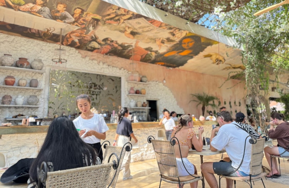 Tempat Makan Konsep Yunani Ini Lagi Viral dan Hits di Canggu Pulau Dewata, Ini Menu Andalan di Penny Lane Bali
