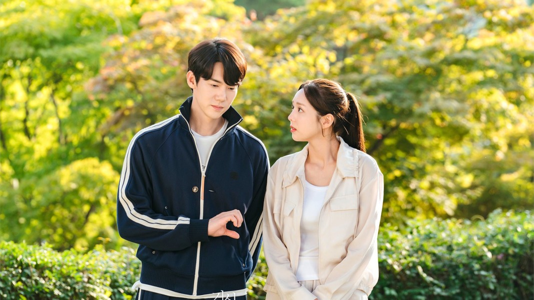 Drama Korea When The Phone Rings Mulai Masuk Bucin Era, Intip 3 Momen Manis Yoo Yeon Seok dan Chae Soo Bin