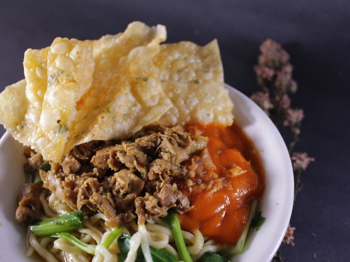 Bikin Ketagihan! Ini 10 Rekomendasi Tempat Makan Mie Ayam Legendaris di Jakarta Selatan