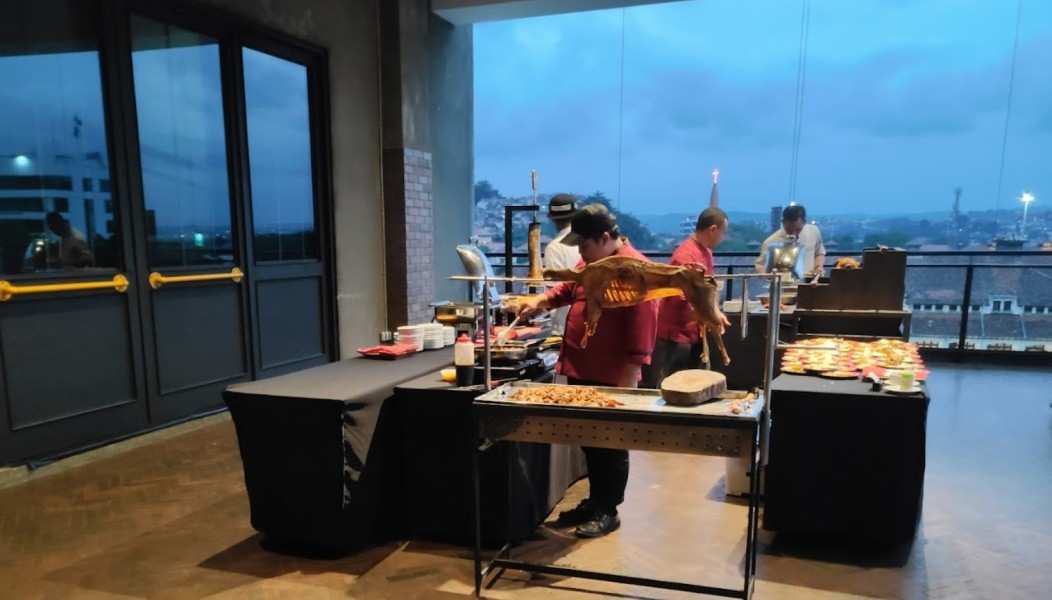 Sensasi Kuliner Steamboat di Rooms Inc Semarang, Promo Istimewa untuk Pengalaman Makan yang Tak Terlupakan