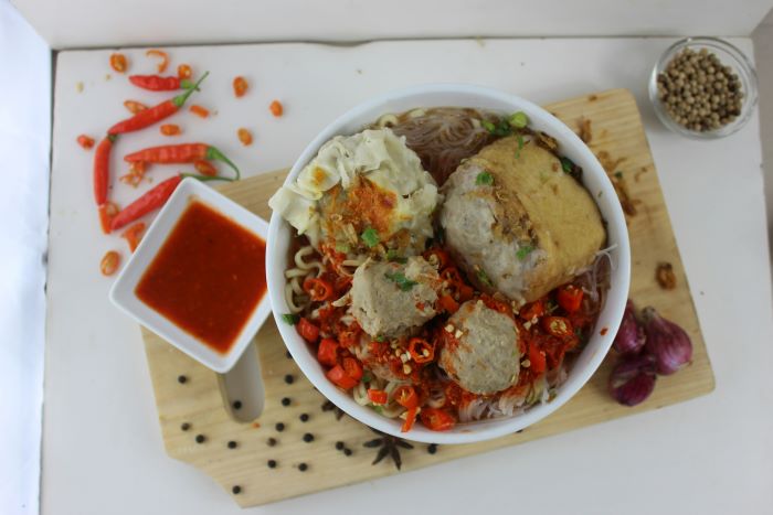 Bakso Urat Mang Entis, Bakso Tulang Rangu Pertama di Bogor Rasanya Enak Banget