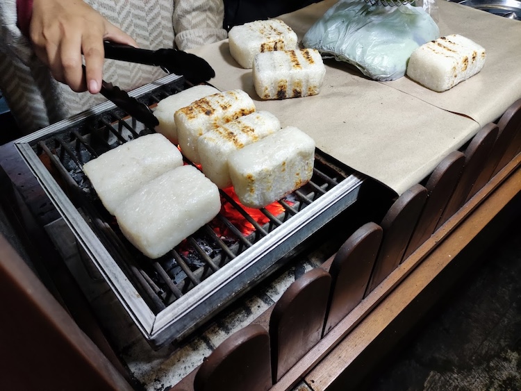 Kuliner Bogor Ketan Bakar Mang Aday Kelezatan Sederhana di Komplek Mewah