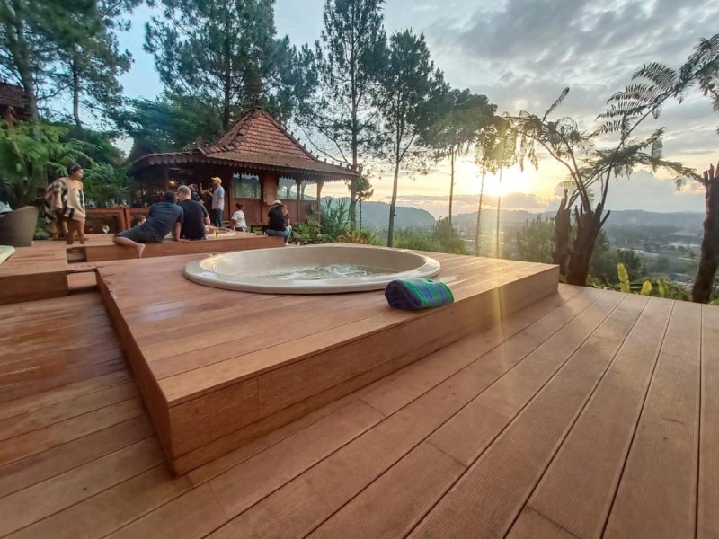 Review Menginap Mulberry Hill Lembang, Ada Jacuzzi Mewah yang Bikin Kamu 100% Healing