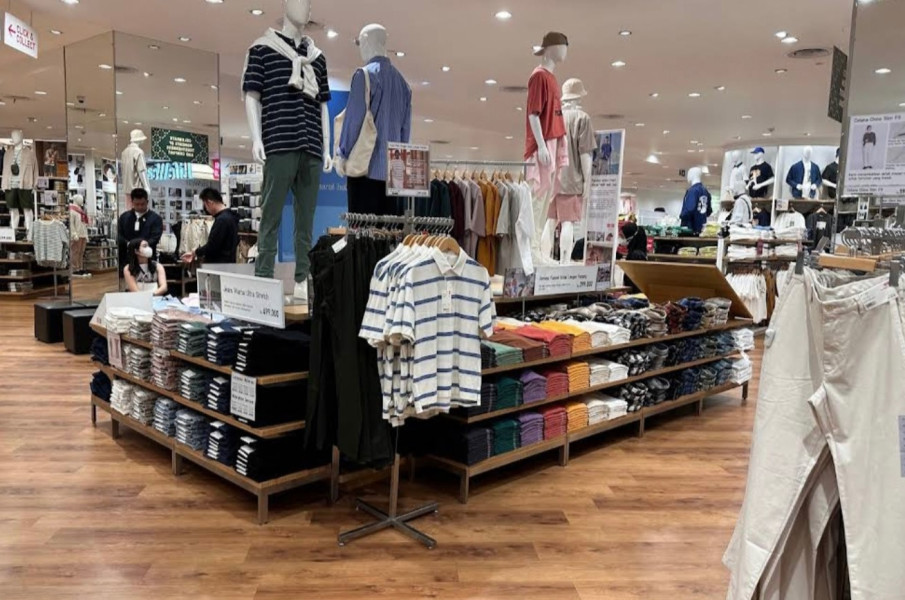 Mau Belanja Baju Uniqlo di Tempat Asyik dan Nyaman? Datang ke Grand Opening UNIQLO Hive Harapan Indah Bekasi