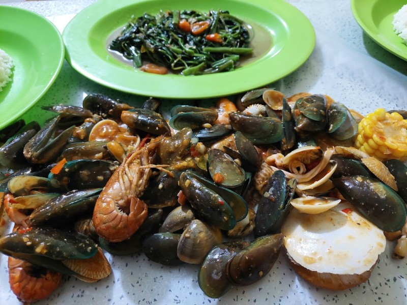 Warung Makan Seafood Murah di Bogor Sajikan Menu Segar Cukup Bayar Rp50 Ribu Saja!