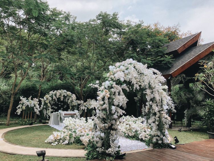 Tempat Pernikahan Outdoor di Bogor Nuansa Alam yang Mewah Bikin Suasana Makin Romantis