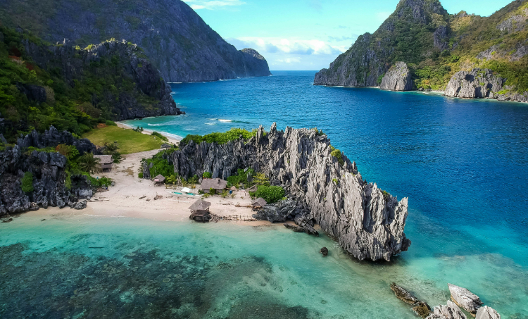 Wisata Gusung Patrick Tawarkan Sensasi Berjalan di Atas Air, Permata Tersembunyi di Kepulauan Seribu