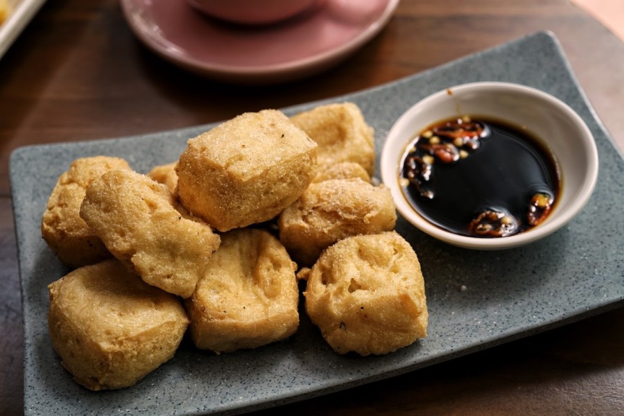Tempat Nongkrong Sejuk di Bogor Sambil Nikmati Makanan Nusantara dan Galeri Batik Eksklusif di Alasse Coffee, Gadog