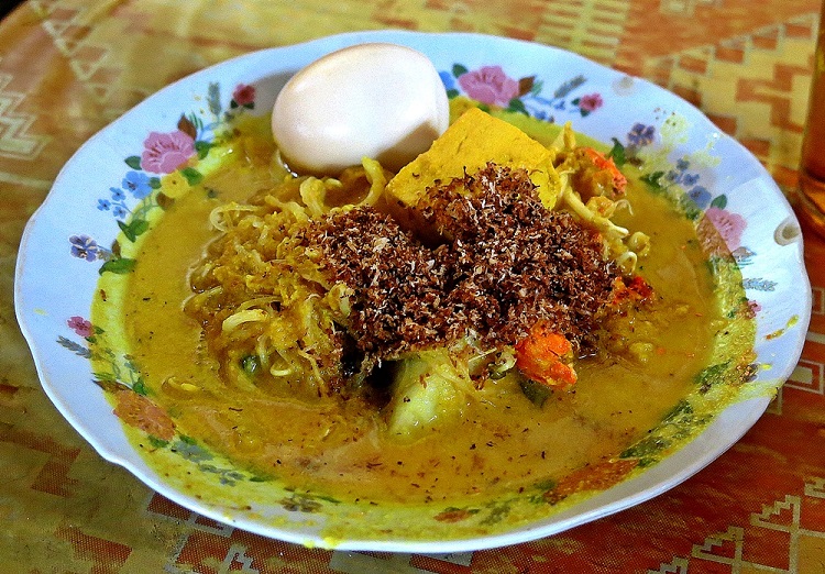 Laksa Pak Inin, Kuliner Legendaris Bogor yang Selalu Diburu Pelancong