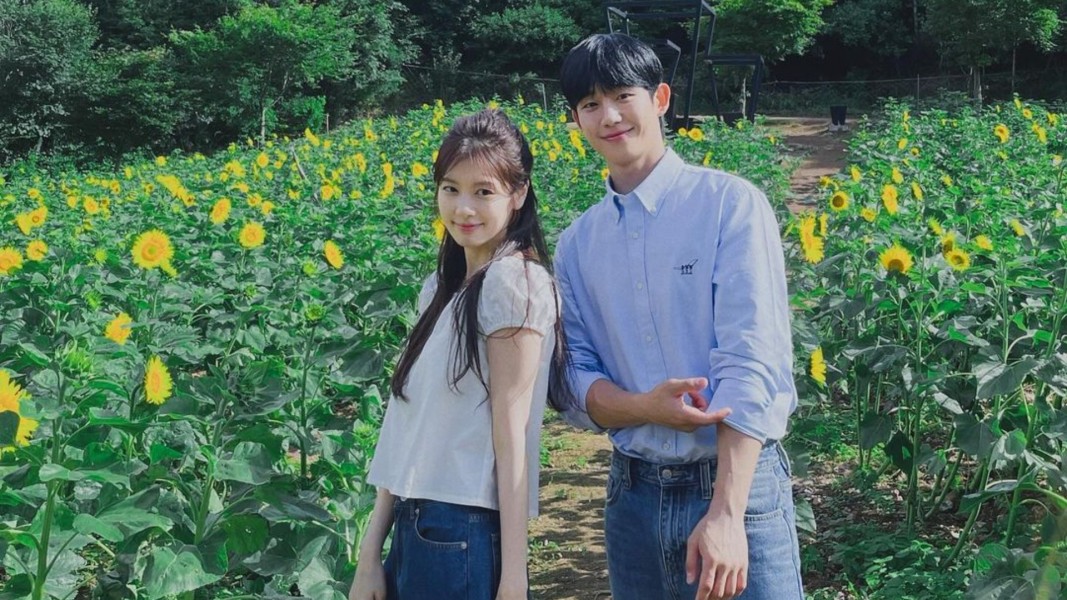 Jung Hae In dan Jung So Min Lakoni Pemotretan di Bali Hari Ini, Media Korea Cium Kejanggalan