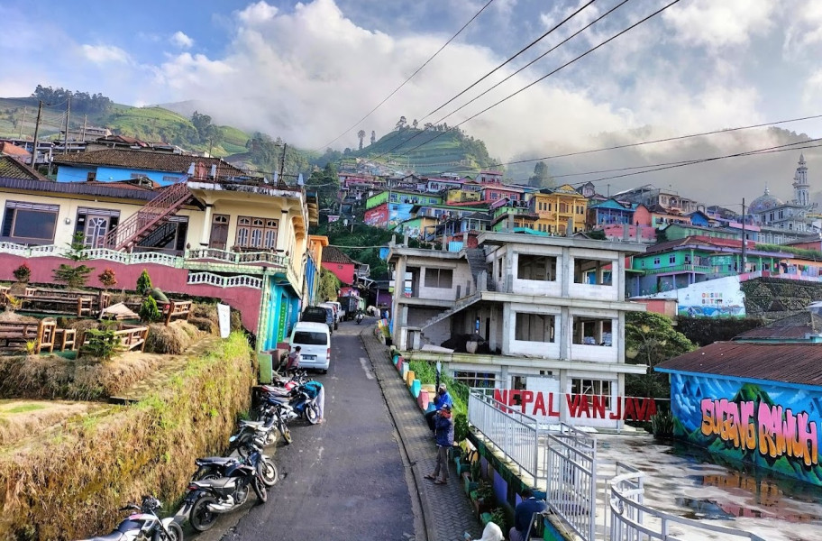 Pengin Lihat Keindahan Nepal van Java di Dusun Butuh Magelang? Cek Cuaca Dulu Biar Nggak Nyesel!
