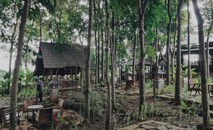 Kafe Suasana Alam di Bogor Ini Buka 24 Jam, Suasananya Bikin Kamu Hanyut Tenggelam