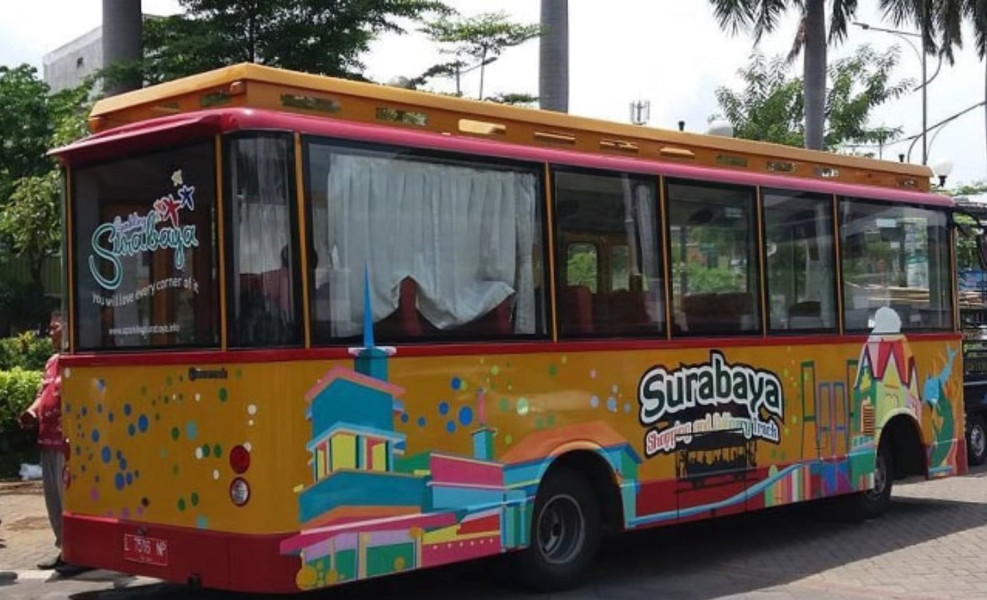 Lihat Pemandangan Surabaya Cuma Modal Rp10 Ribu, Diajak Keliling Kota Sampe Puas Naik Bis SSCT!