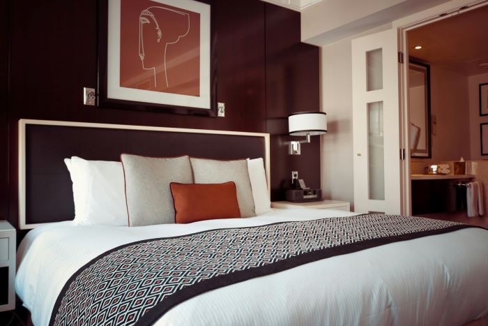 10 Hotel Murah di Bogor Terbaik 2024, Lengkap dengan Harganya Nggak Bakal Bikin Dompet Jebol