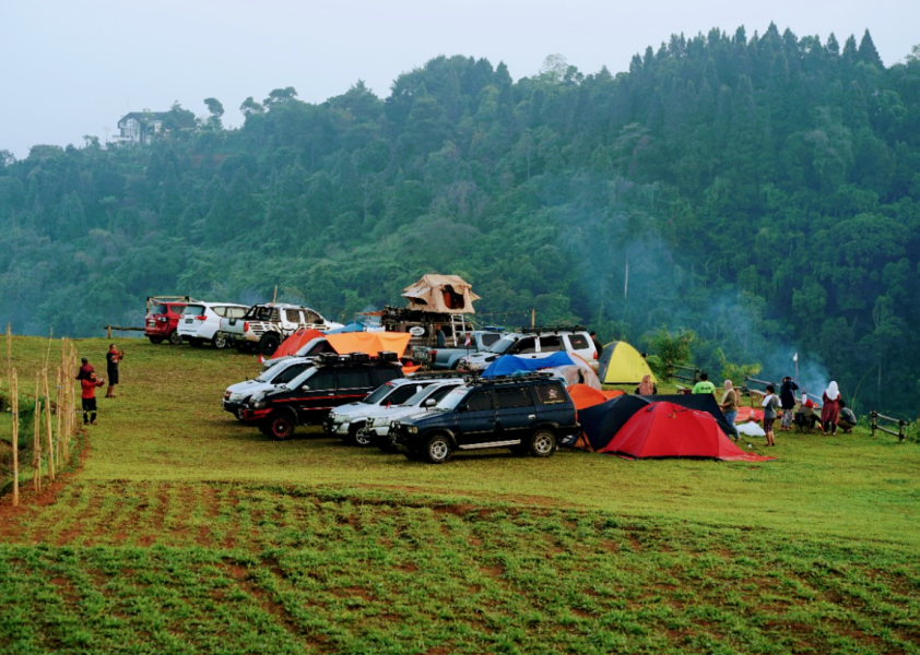4 Tempat Camping di Bogor yang Murah dengan Pemandangan Alam Asri