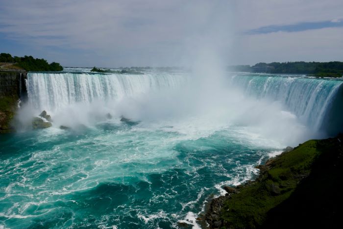 Wisata Air Terjun di Bekasi, Mirip Niagara Amerika Inilah Curug Parigi Semua Mata Tak Berhenti Berkedip Memandangnya!