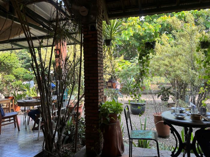 Tempat Makan di Bekasi Ini Menunya Khas Jawa Resto Makan Bawah Pohon