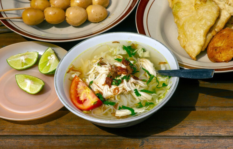 Tempat Makan Soto di Bogor yang Selalu Ramai, Lauk Pendampingnya Bikin Dompet Menjerit