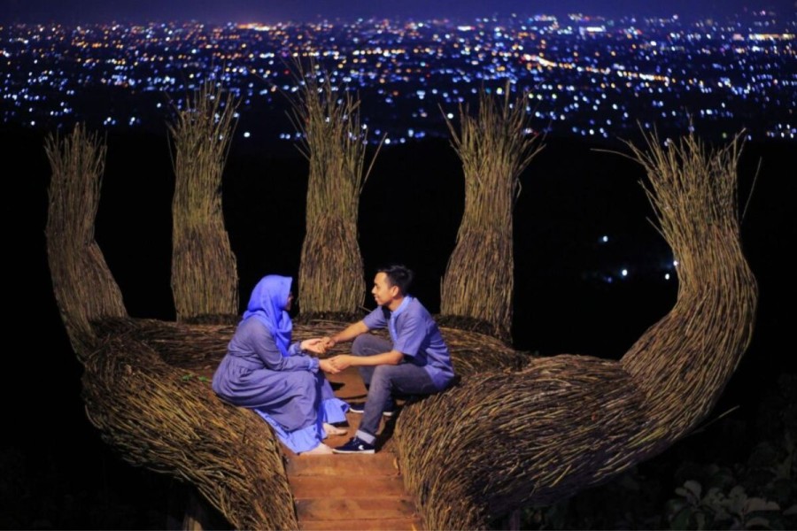 Tempat Wisata Malam di Jogjakarta dengan Pemandangan City Light yang Mewah dan Spot Foto Instagramable, Buka hingga Tengah Malam