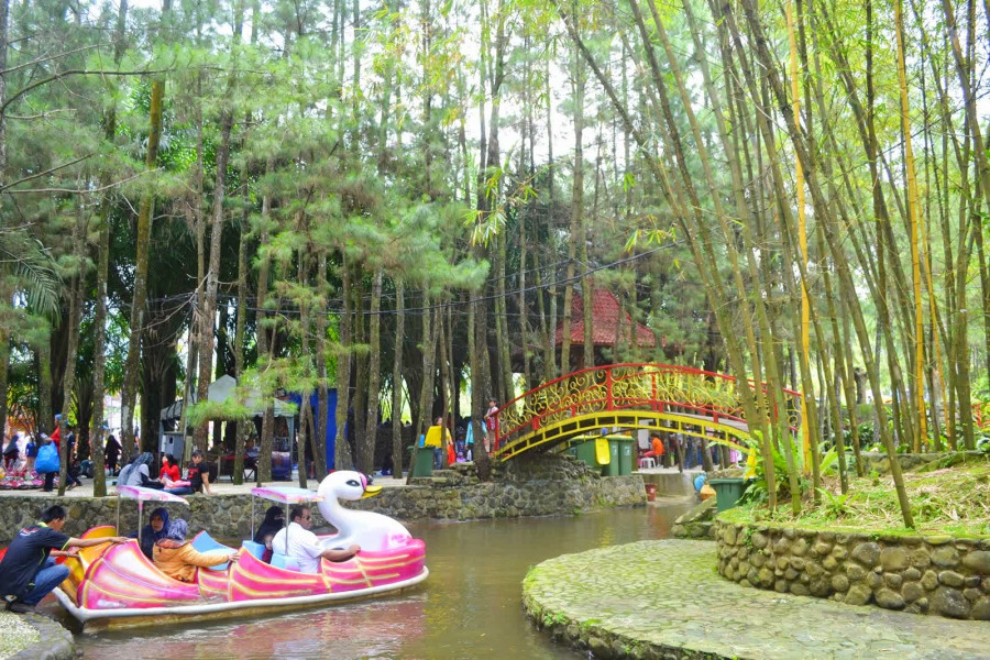 5 Tempat Wisata Legendaris di Bogor, Wajib Dikunjungi Satu-satu