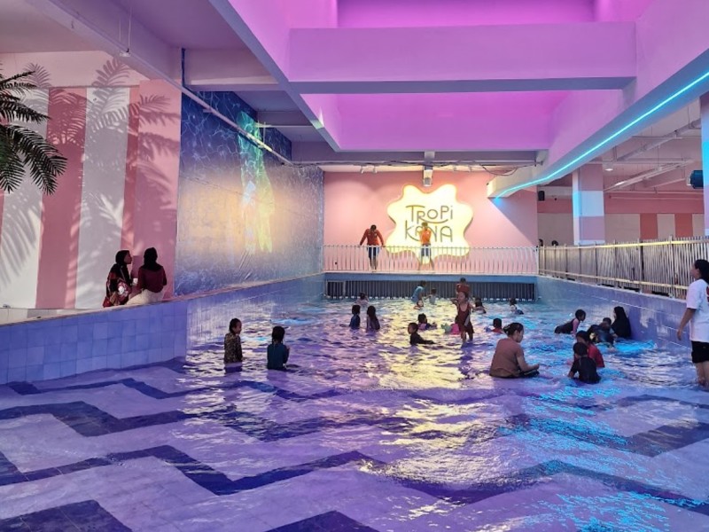 Tropikana Waterpark Cibinong, Destinasi Rekreasi Indoor Ramah Anak di Bogor