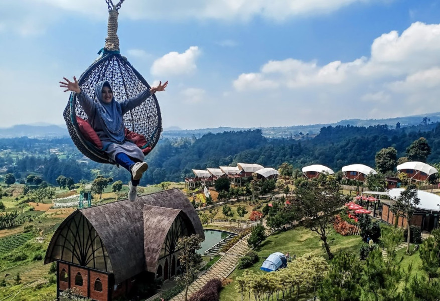 Destinasi Wisata Alam Ini Dinobatkan Paling Memikat di Jawa Barat Lho, Namanya Ciloto Puncak Cianjur Sevillage