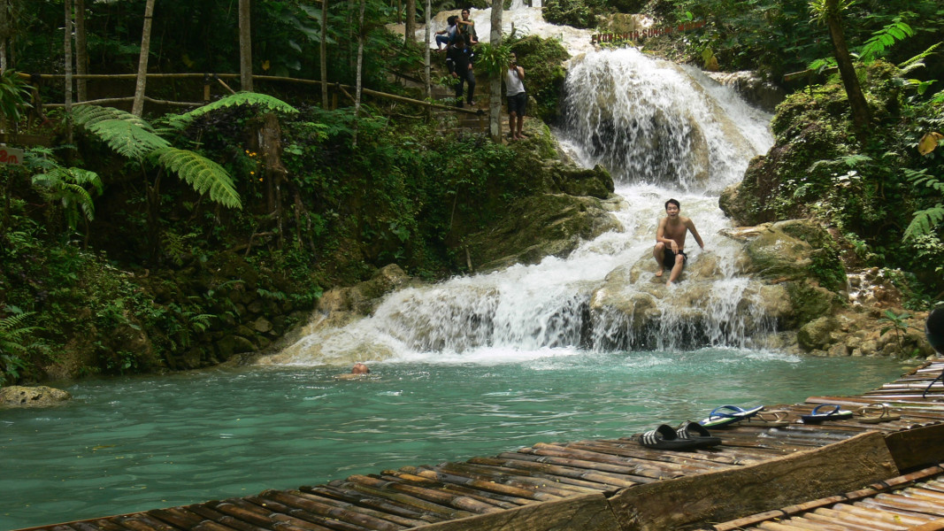 Kayak di Eropa, Sungai Mudal Kulonprogo Suguhkan Panorama Air Tawar Biru Cantik Bak Tempat Tinggal Putri Duyung