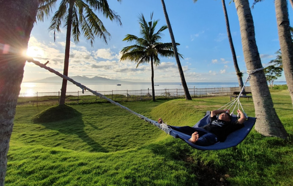 Presiden Jokowi Aja Approved Nginep di Villa Ujung Pulau Jawa Ini, Berasa Punya Private Beach Solong Banyuwangi Viewnya Pulau Bali