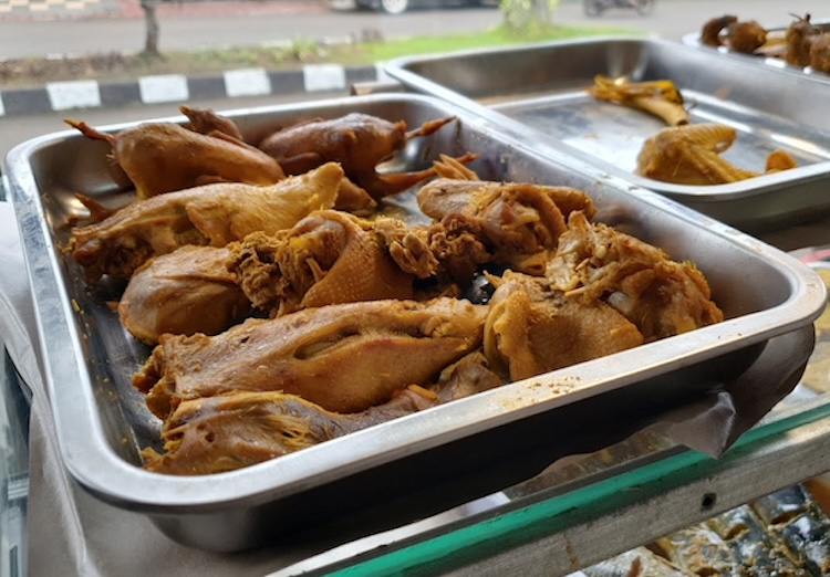 Kuliner Jogja 5 Tempat Makan Ayam Goreng Legendaris Harga Irit Rasa Bikin Puas!