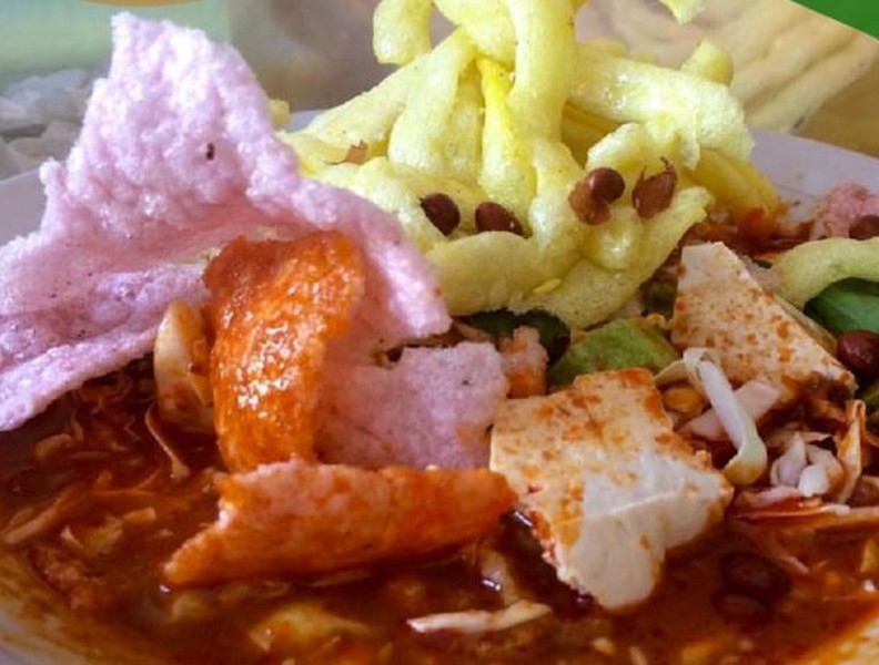 Asinan Betawi yang Satu Ini Terkenal dan Antre Banget di Jakarta Timur, Seenak Apa Sih?