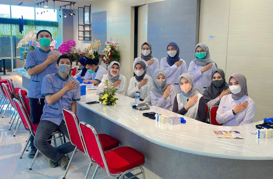 Oetomo Hospital Buka Lowongan Customer Service, Warga Jabar, Ini Peluang Karier Anda!