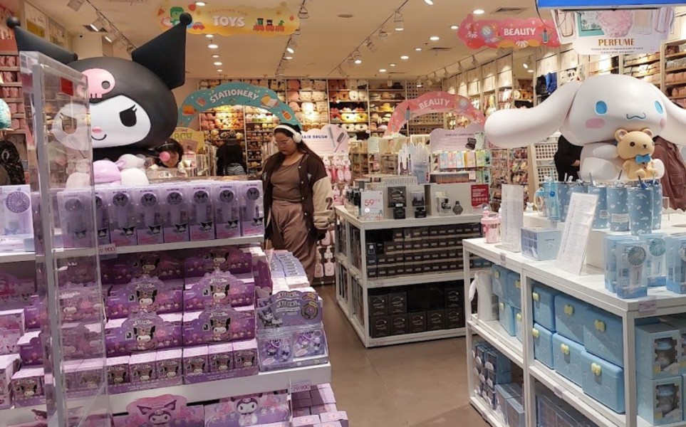 Miniso IP Collection Hadir di AEON Mall Deltamas Bekasi, Ada Barbie, Pokémon hingga Sanrio