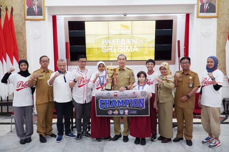 Mantap! Tim Basket SDN Polisi 4 Kota Bogor Jadi Juara Nasional