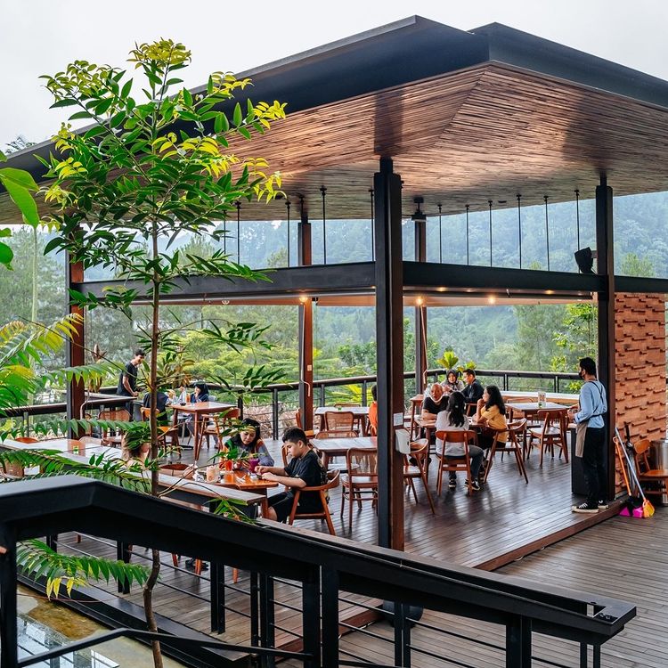 Kafe Pemandangan Alam di Bogor Super Kece Suasana Sejuk Harga Pas di Kantong!