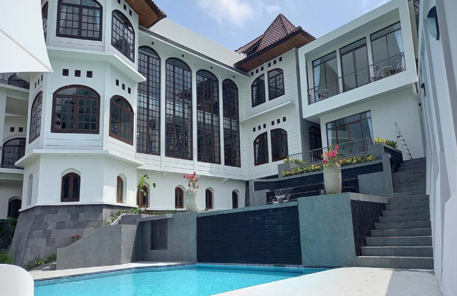 Dua Penginapan di Bandung Ini Dinobatkan Sebagai Villa untuk Honeymoon karena Udaranya Dingin dan Pemandangannya Pegunungan, Lengkap dengan Private Pool