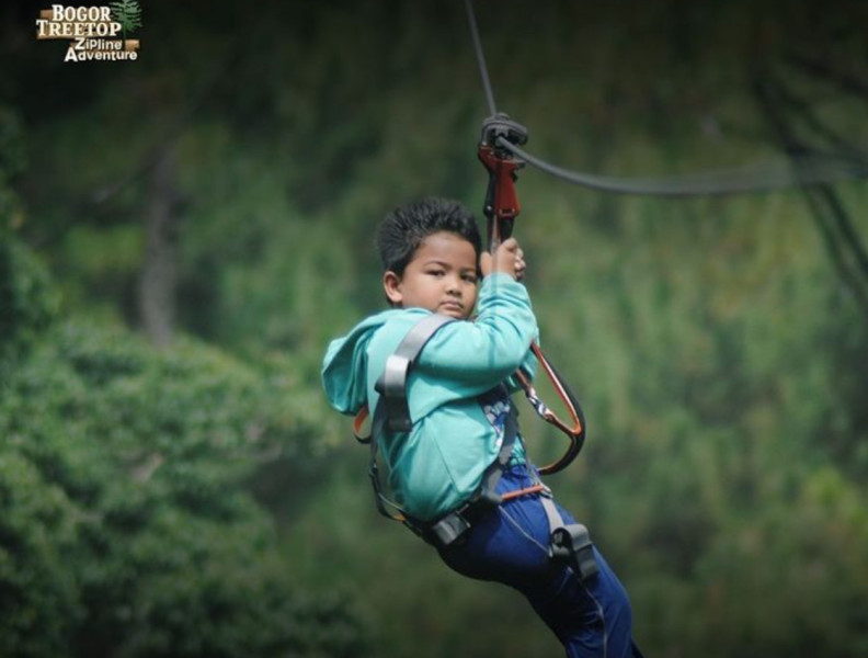 Bogortreetop Zipline Adventure, Wisata Bogor Flying Fox Lengkap Buat Lepaskan Adrenalin!